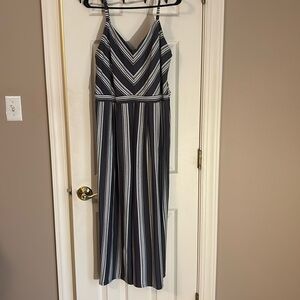 Sleeveless jumpsuit.